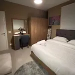 Bird Nest 2-Br In Ashrafieh