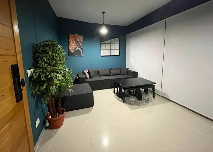 Bird Nest 2-Br In Ashrafieh